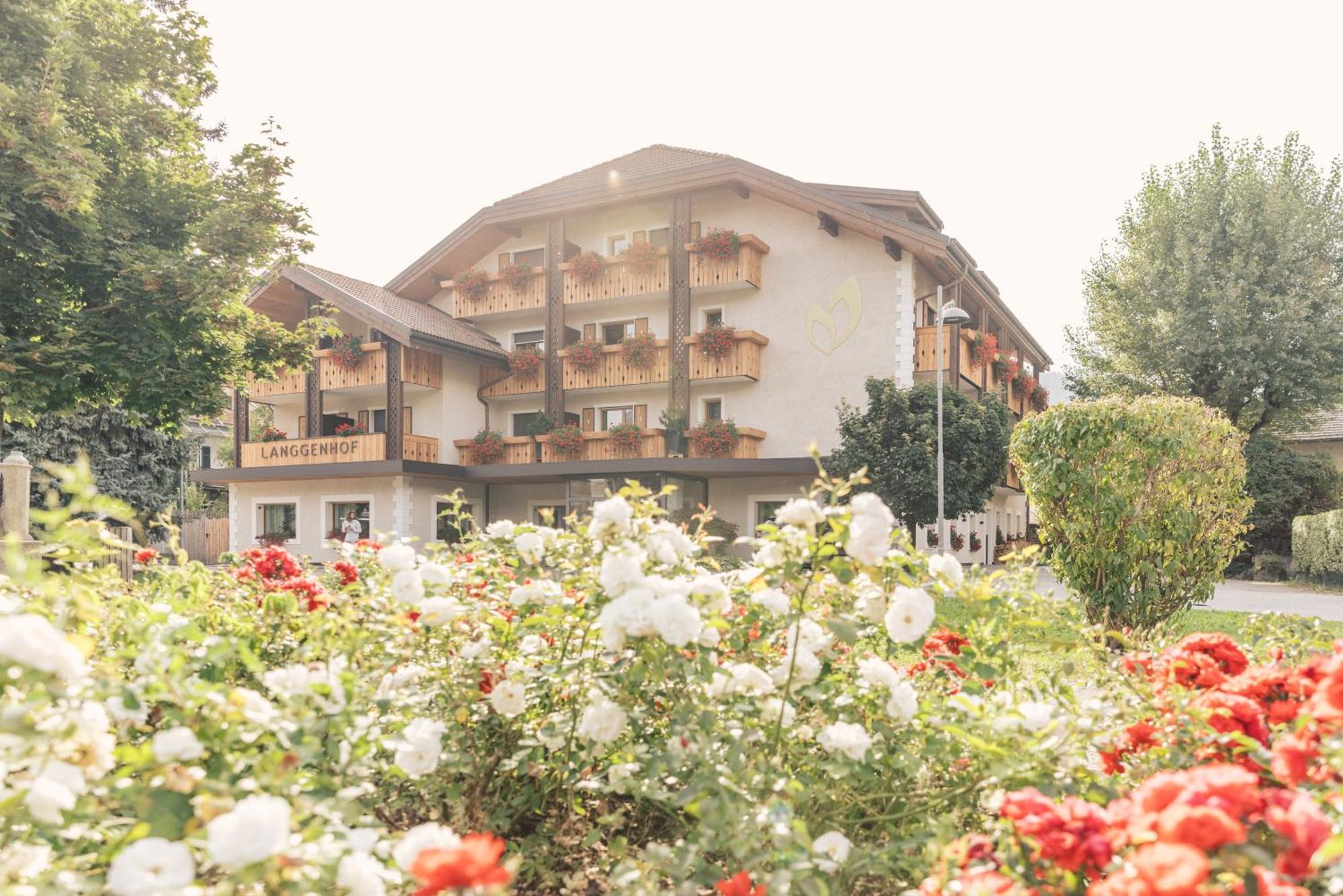 Hotel Restaurant Langgenhof Brunico Exterior foto