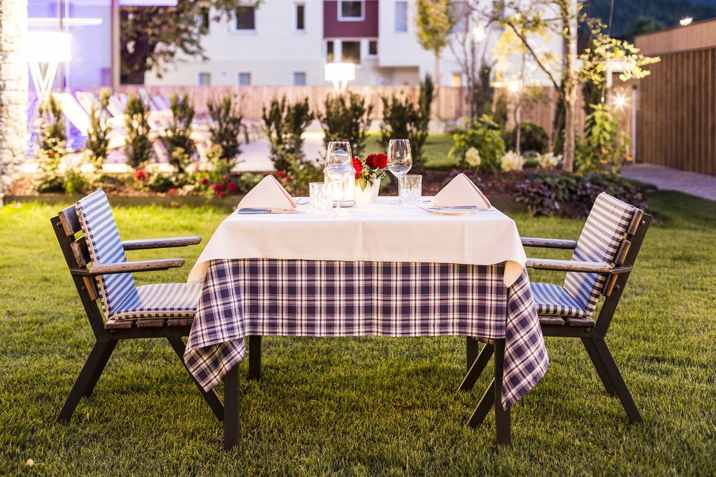 Hotel Restaurant Langgenhof Brunico Exterior foto